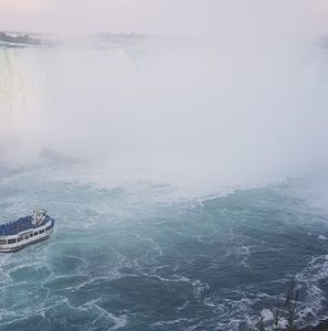 Meet your Posher, Minodora